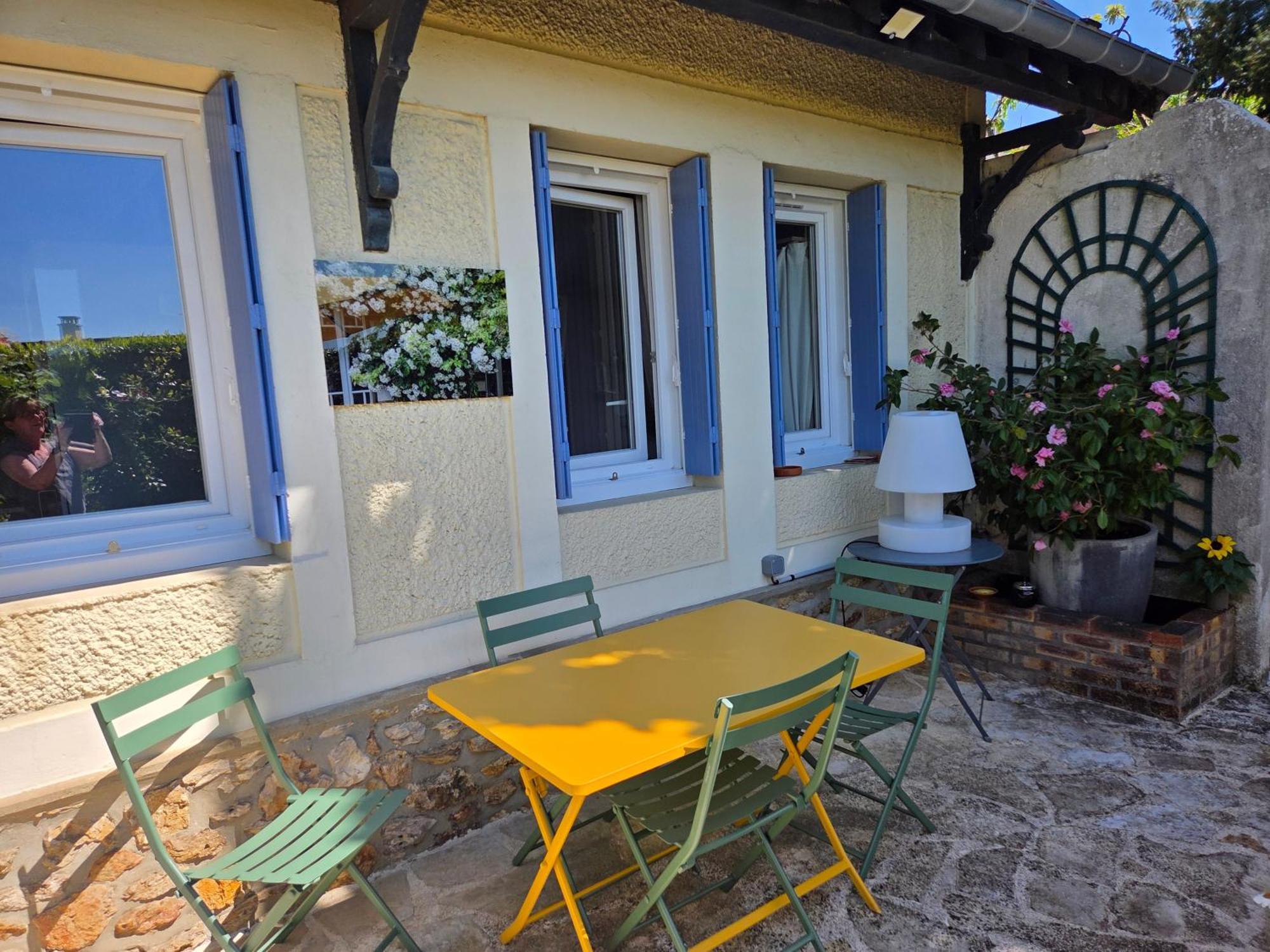 Clair Logis Villa Giverny Exterior photo